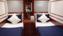 BEYOND CAPRICORN Twin Cabin